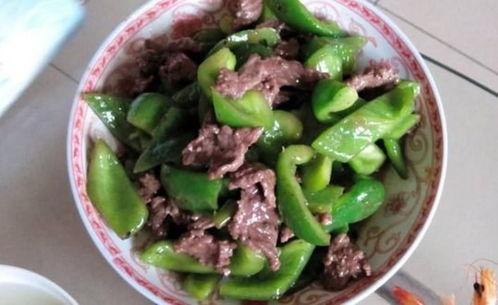 精椒爆料牛肉粒怎么做视频,家常美味轻松学